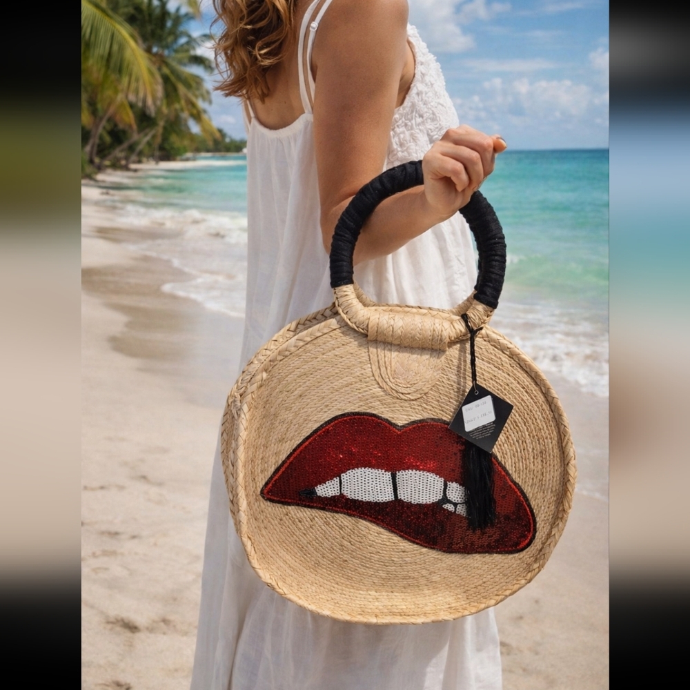 By Del Rio Handmade Sequin Lips Straw Bag
